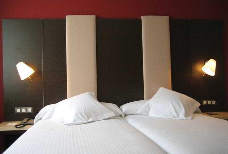 Azz Pamplona Norte Hotel Berriozar Exteriér fotografie
