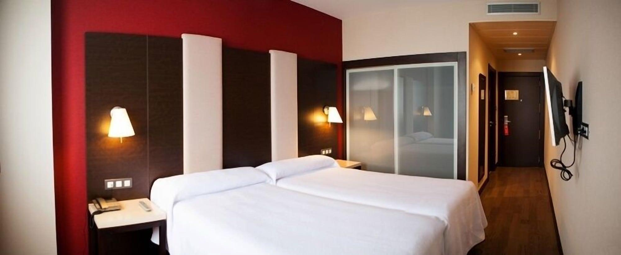Azz Pamplona Norte Hotel Berriozar Exteriér fotografie