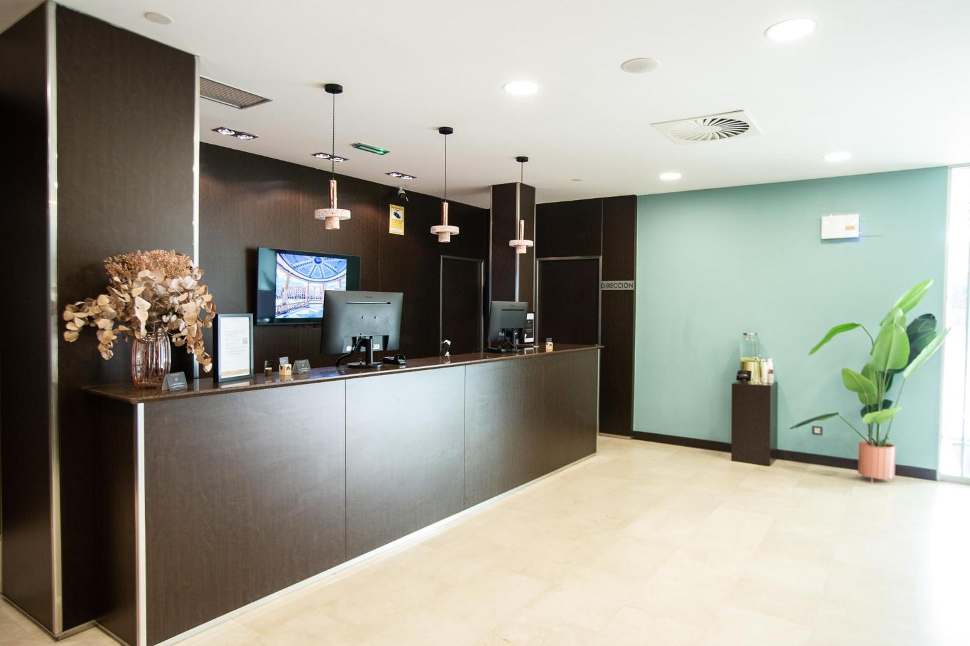 Azz Pamplona Norte Hotel Berriozar Exteriér fotografie